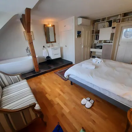 145m² Center 4 Bedrooms View Of The Cathedral *